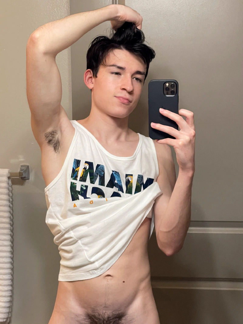 Devin Holt